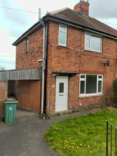 3 Bedroom Semi-Detached House To Rent In Kingsway, Heanor, DE75