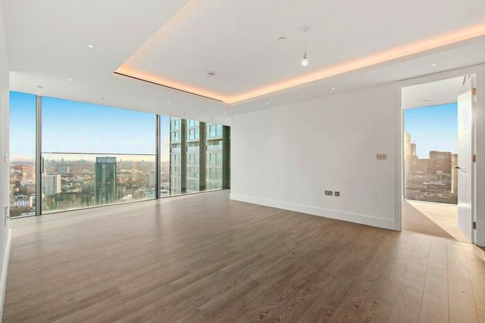 2 Bedroom Flat To Rent In Carrara Tower, Bollinder Place, Af, EC1V