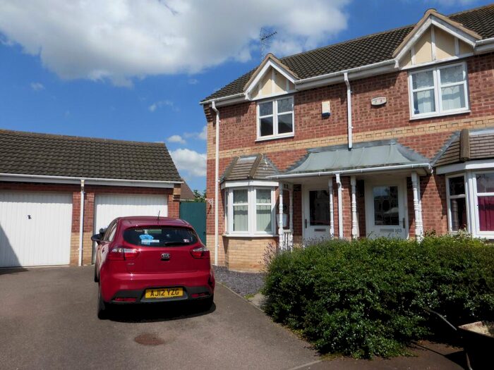 2 Bedroom House To Rent In Meadenvale, Peterborough, PE1