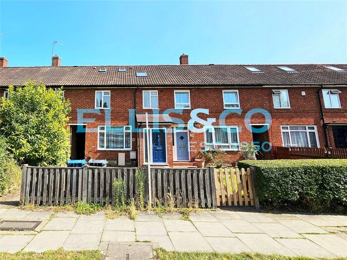 5 Bedroom Terraced House To Rent In Courtenay Avenue, Harrow, Middlesex, HA3