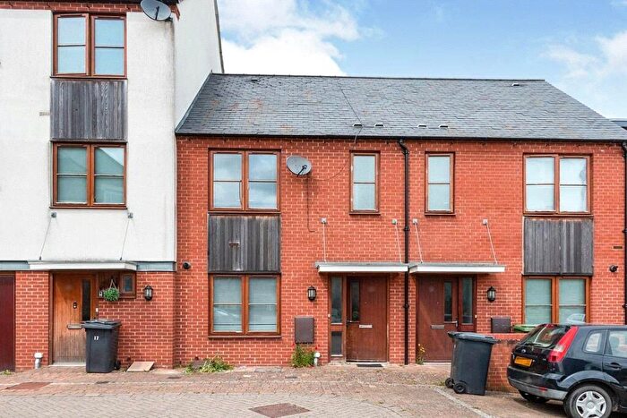 3 Bedroom Terraced House To Rent In Watertower Way, Basingstoke, Hampshire, RG24