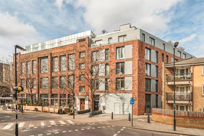 2 Bedroom Flat For Sale In Arthaus Apartments, London Fields, E8