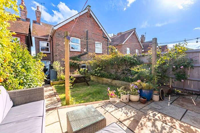 3 Bedroom End Terrace House For Sale In New Road, Uckfield, TN22