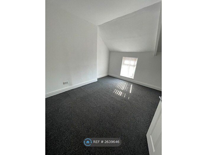 2 Bedroom End Of Terrace House To Rent In Southwick Road, Sunderland, SR5