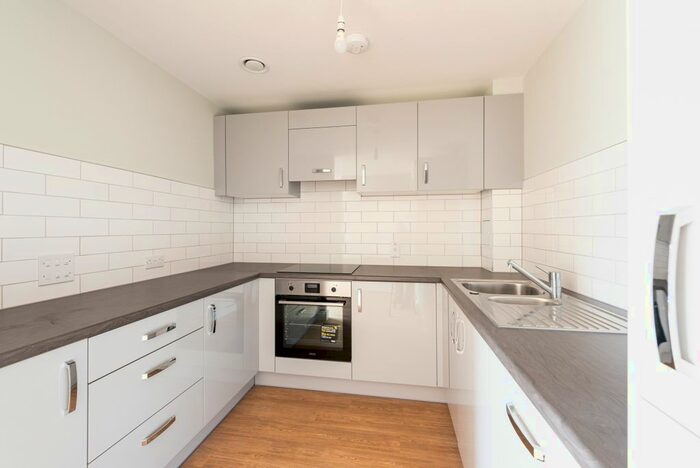 2 Bedroom Flat To Rent In Bartholomew Street, Newbury, RG14