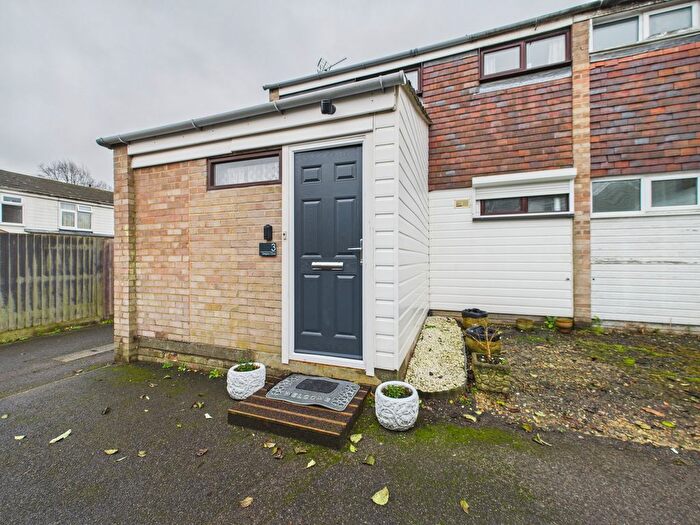 2 Bedroom Terraced House For Sale In Gregory Close, Basingstoke, RG21