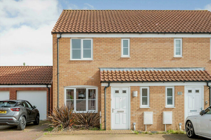 3 Bedroom House To Rent In Avocet Rise, Sprowston, Norwich, NR7