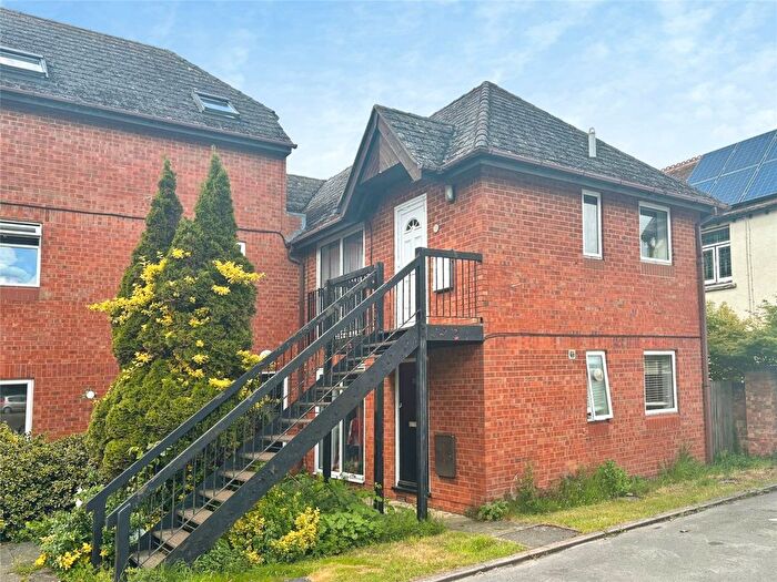 1 Bedroom Studio For Sale In Westholm Court, Bicester, Oxfordshire, OX26