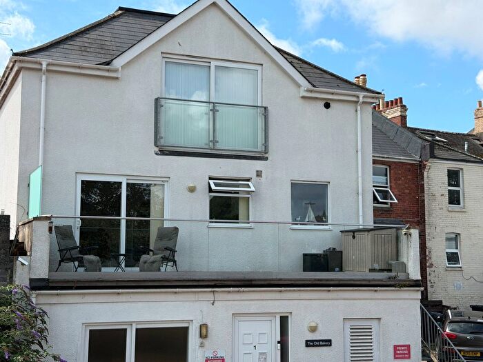 2 Bedroom Flat For Sale In Hyde Road, Paignton, TQ4