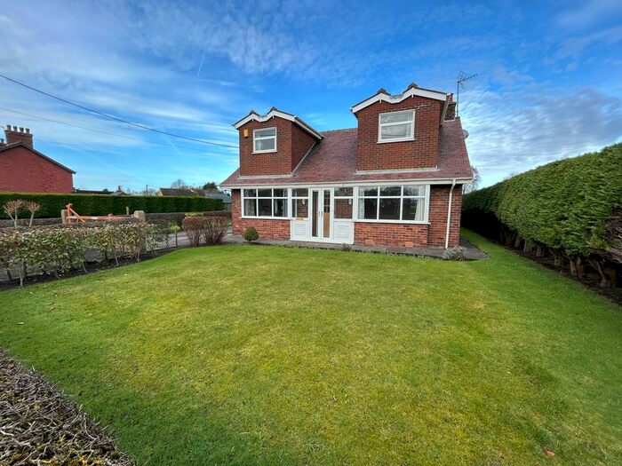 3 Bedroom Detached House For Sale In Holmeswood Road, Rufford, L40