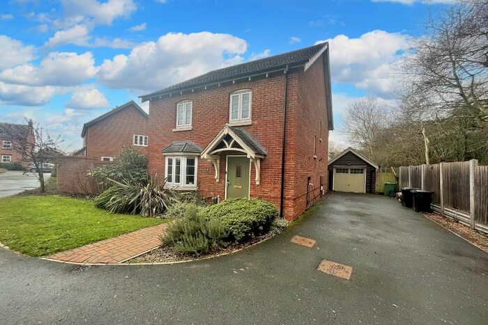 4 Bedroom Detached House For Sale In Adderley Avenue, Weddington, Nuneaton, CV10