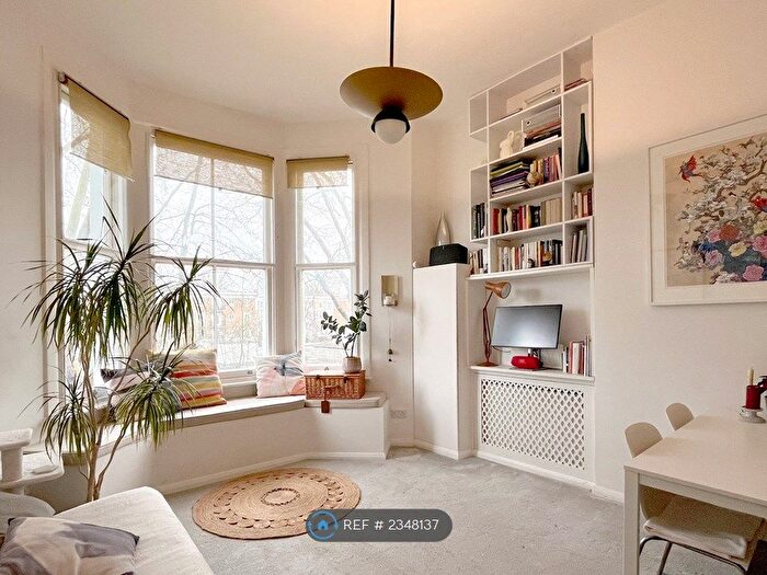 1 Bedroom Flat To Rent In Sinclair Road, London, W14