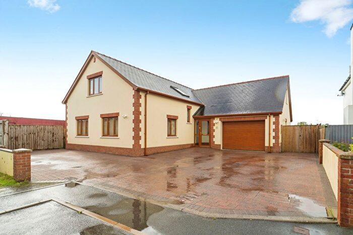 4 Bedroom Detached House For Sale In Dingle Close, Haverfordwest, Dyfed, SA62