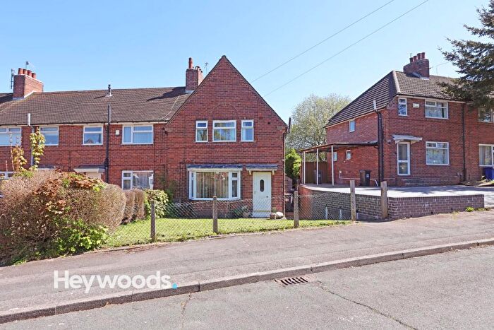 3 Bedroom End Of Terrace House For Sale In Poolfield Avenue, Newcastle, ST5