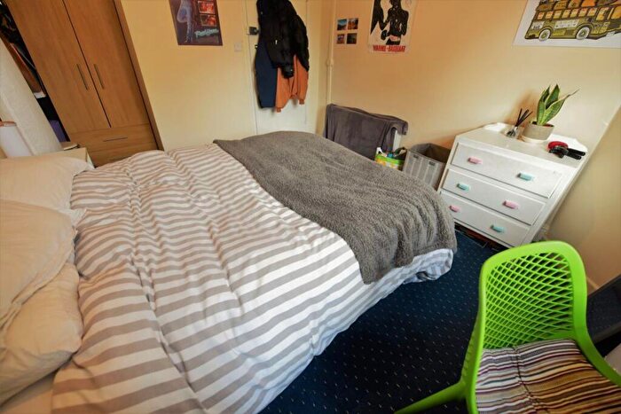 7 Bedroom House To Rent In Richmond Mount, LS6
