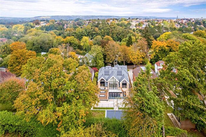 6 Bedroom Detached House To Rent In Oakhill Road, Sevenoaks, Kent, TN13