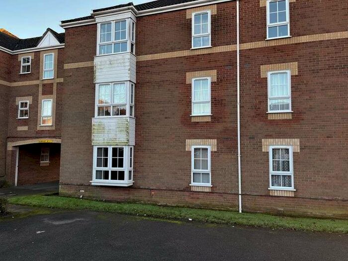 2 Bedroom Apartment For Sale In Telford Close Kings Lynn, PE30