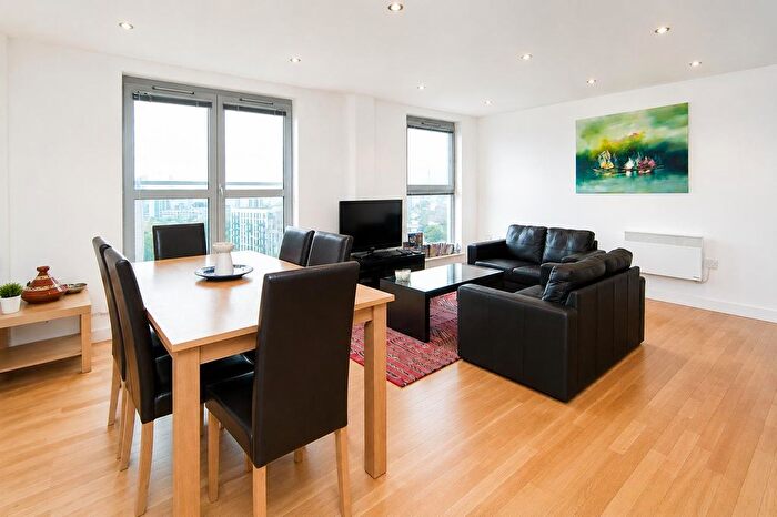 3 Bedroom Flat To Rent In Balmes Road, London, N1