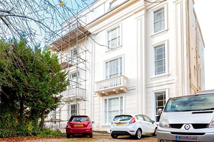 2 Bedroom Apartment To Rent In Oakfield Road, Clifton, Bristol, BS8