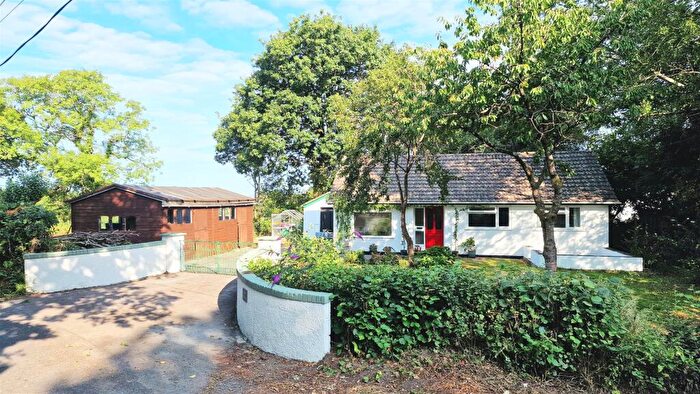 3 Bedroom Detached Bungalow For Sale In Oakford, Llanarth, SA47