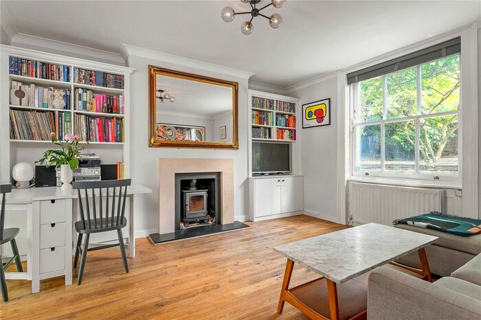 2 Bedroom Flat To Rent In Wallace Road, Canonbury, London, N1