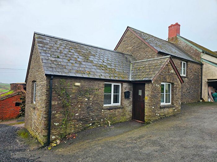2 Bedroom End Terrace House To Rent In The Stables, Brayford, Brayford, Barnstaple, EX32