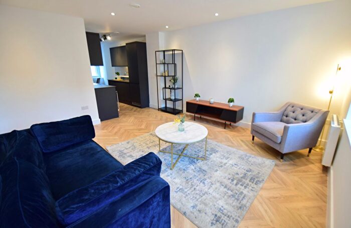 2 Bedroom Flat To Rent In Briggate, Leeds, LS1