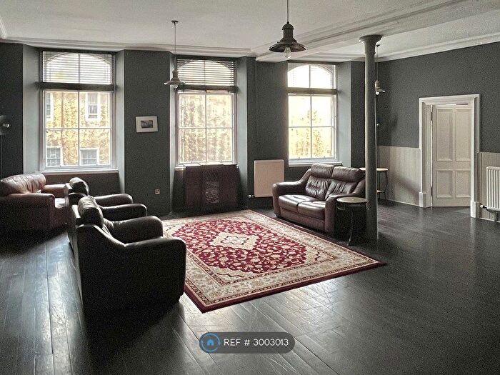 2 Bedroom Flat To Rent In Bernard Street, Edinburgh, EH6