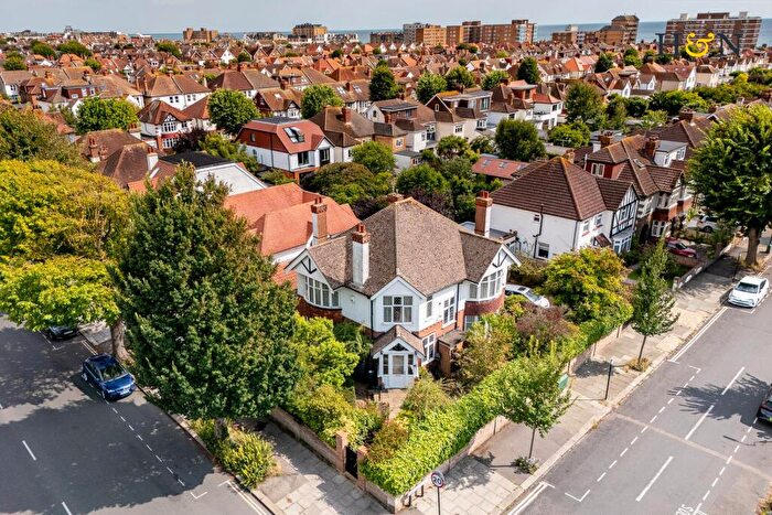 4 Bedroom Detached House For Sale In New Church Road, Hove, BN3
