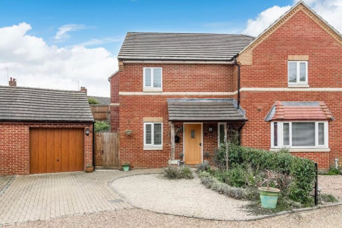 2 Bedroom Semi-Detached House For Sale In Pullman Close, Rushton, Northamptonshire, NN14