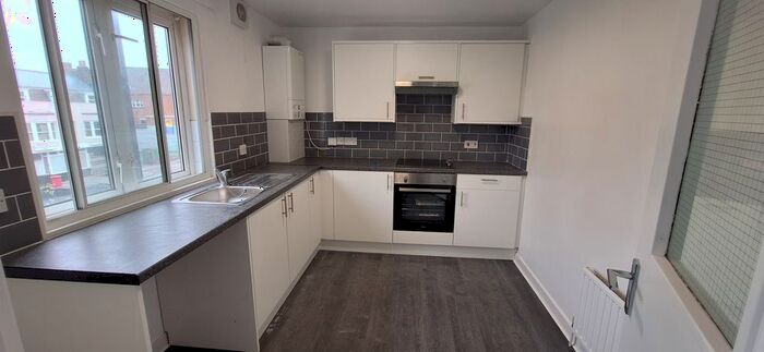 2 Bedroom Flat To Rent In St Marys Court, Bow Road, Bow, E3