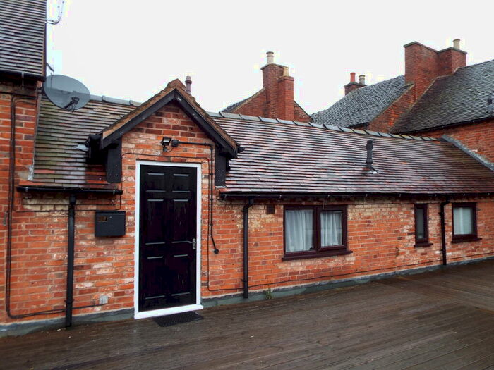 1 Bedroom Apartment To Rent In High Street, Uttoxeter, ST14