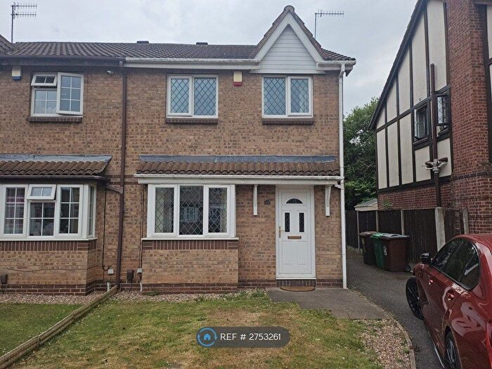 3 Bedroom Semi Detached House To Rent In Oval Gardens, Nottingham, NG8