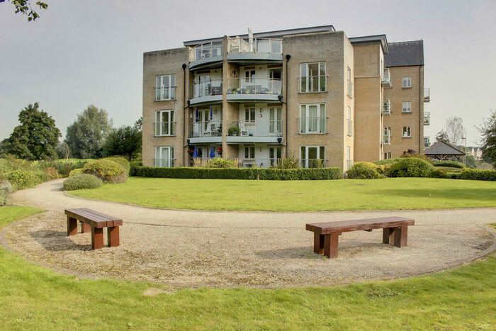 2 Bedroom Apartment To Rent In Skipper Way, Little Paxton, PE19