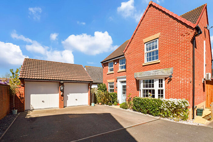 4 Bedroom Detached House For Sale In Trott Close, Cullompton, EX15