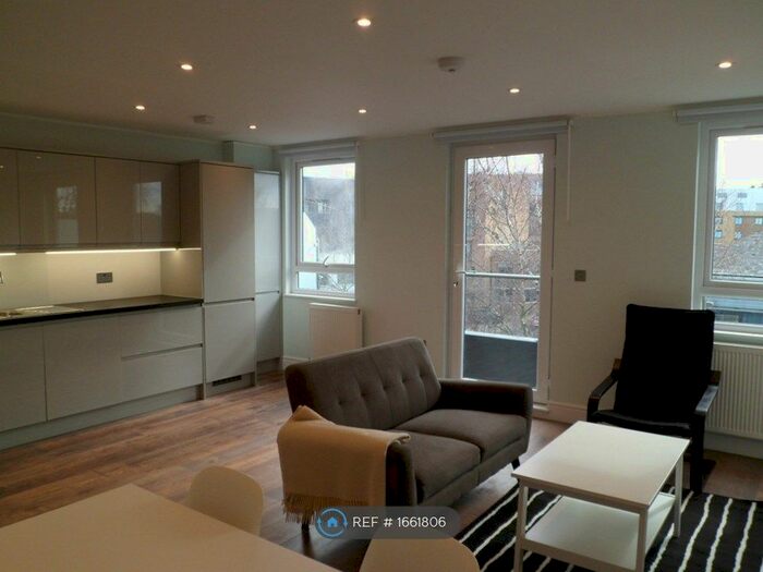 1 Bedroom Flat To Rent In Brentford Business Centre, Brentford, TW8