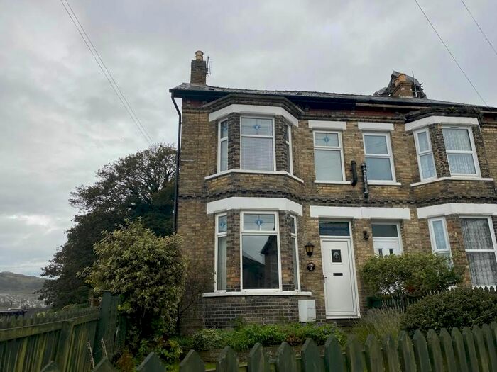 3 Bedroom Terraced House To Rent In Priory Hill, Dover, CT17