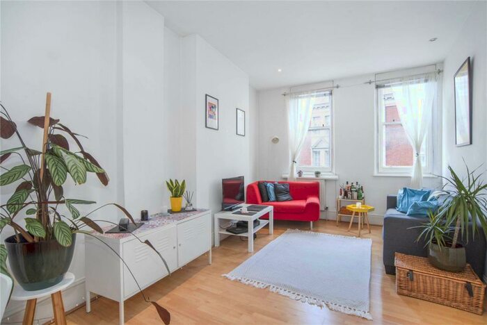 2 Bedroom Apartment To Rent In Old Street, London, EC1V