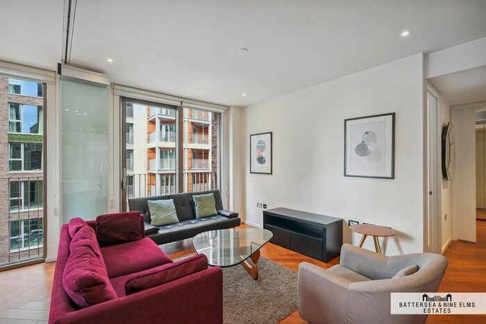 2 Bedroom Flat To Rent In New Union Square, London, SW11