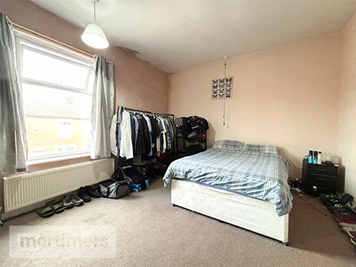 3 Bedroom Terraced House For Sale In Bonsall Street, Blackburn, Lancashire, BB2