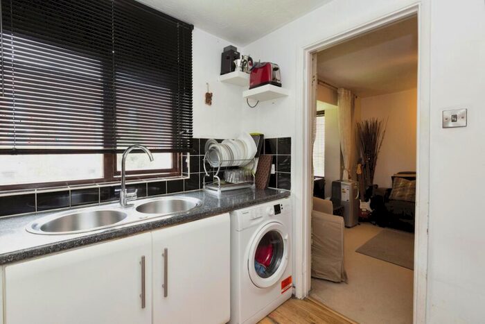 2 Bedroom Flat For Sale In Waterside Close, Barking, Essex, IG11