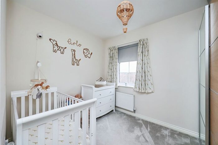 2 Bedroom Flat For Sale In Grey Meadow Road, Ilkeston, DE7
