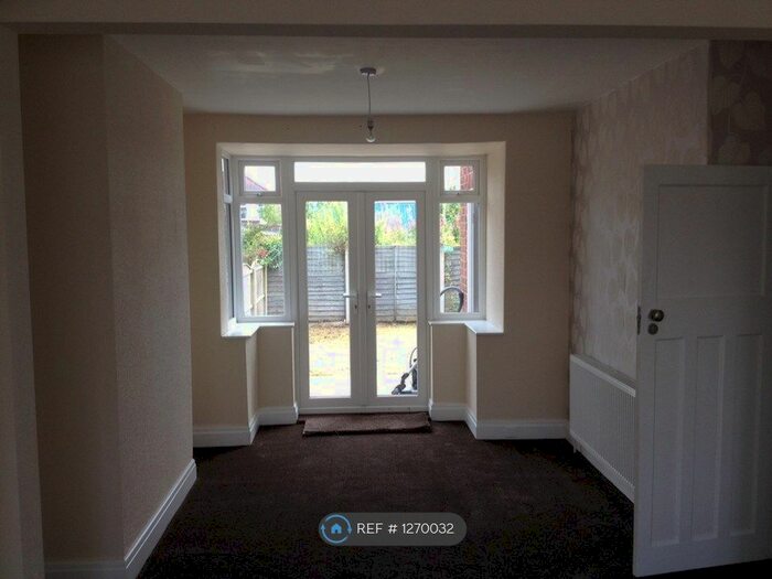 3 Bedroom SemiDetached House To Rent In Victoria Road, Great Sankey