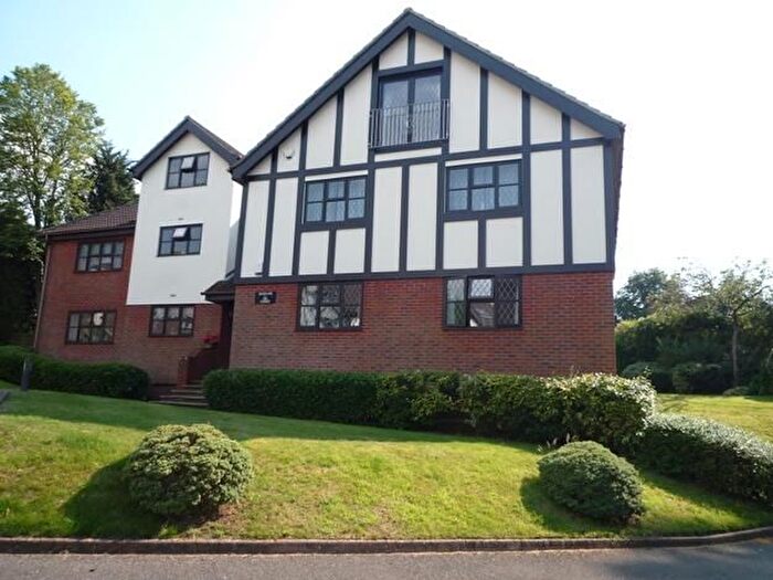 3 Bedroom Flat To Rent In Marlow Court, White Lodge Close, Sevenoaks, TN13