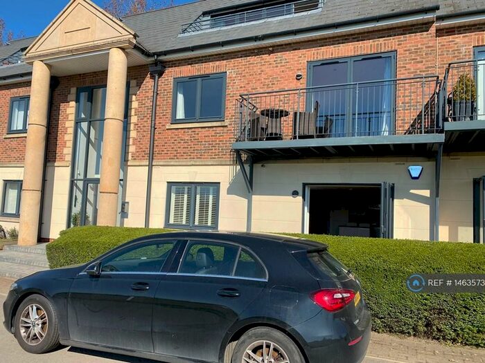 1 Bedroom Flat To Rent In Abridge Road, Chigwell, IG7