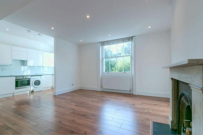2 Bedroom Maisonette To Rent In Eton Road, Belsize Park, Belsize Park, NW3