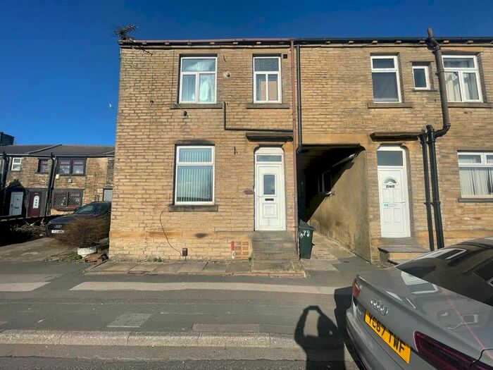 1 Bedroom Terraced House To Rent In Tong Street, Bradford, BD4