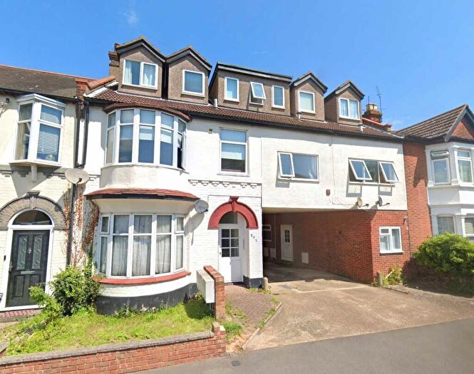 1 Bedroom Apartment To Rent In Leigh On Sea, SS9