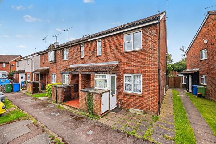 1 Bedroom Maisonette For Sale In Whimbrel Close, Sittingbourne, Kent, ME10