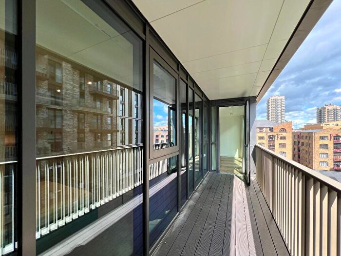 2 Bedroom Apartment To Rent In Th Floor, Merino Gardens, London Dock, London, E1W